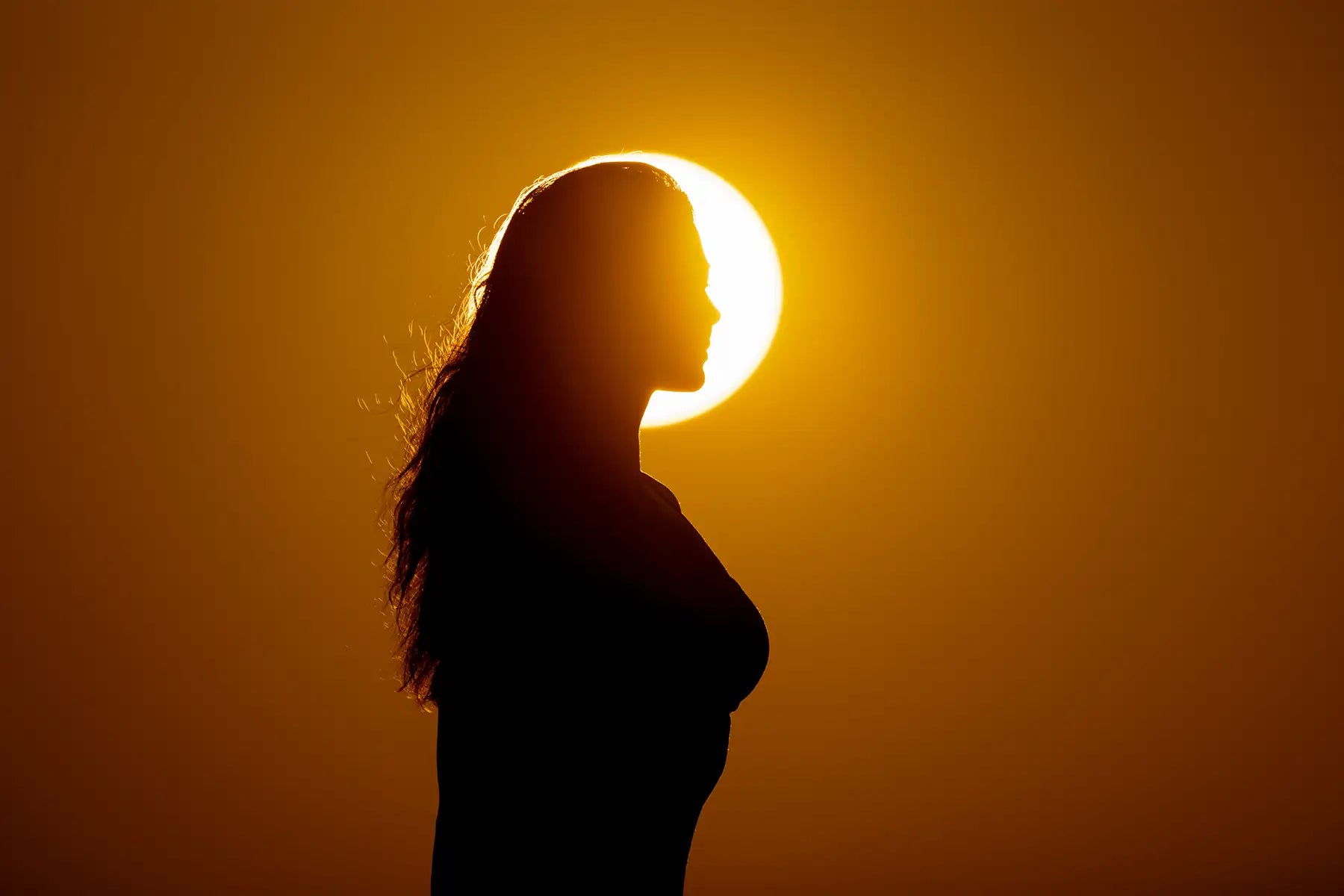 Petele solare: cum le eviți și cum le tratezi?